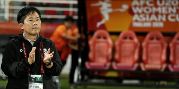 Nuengruethai Srathongvian