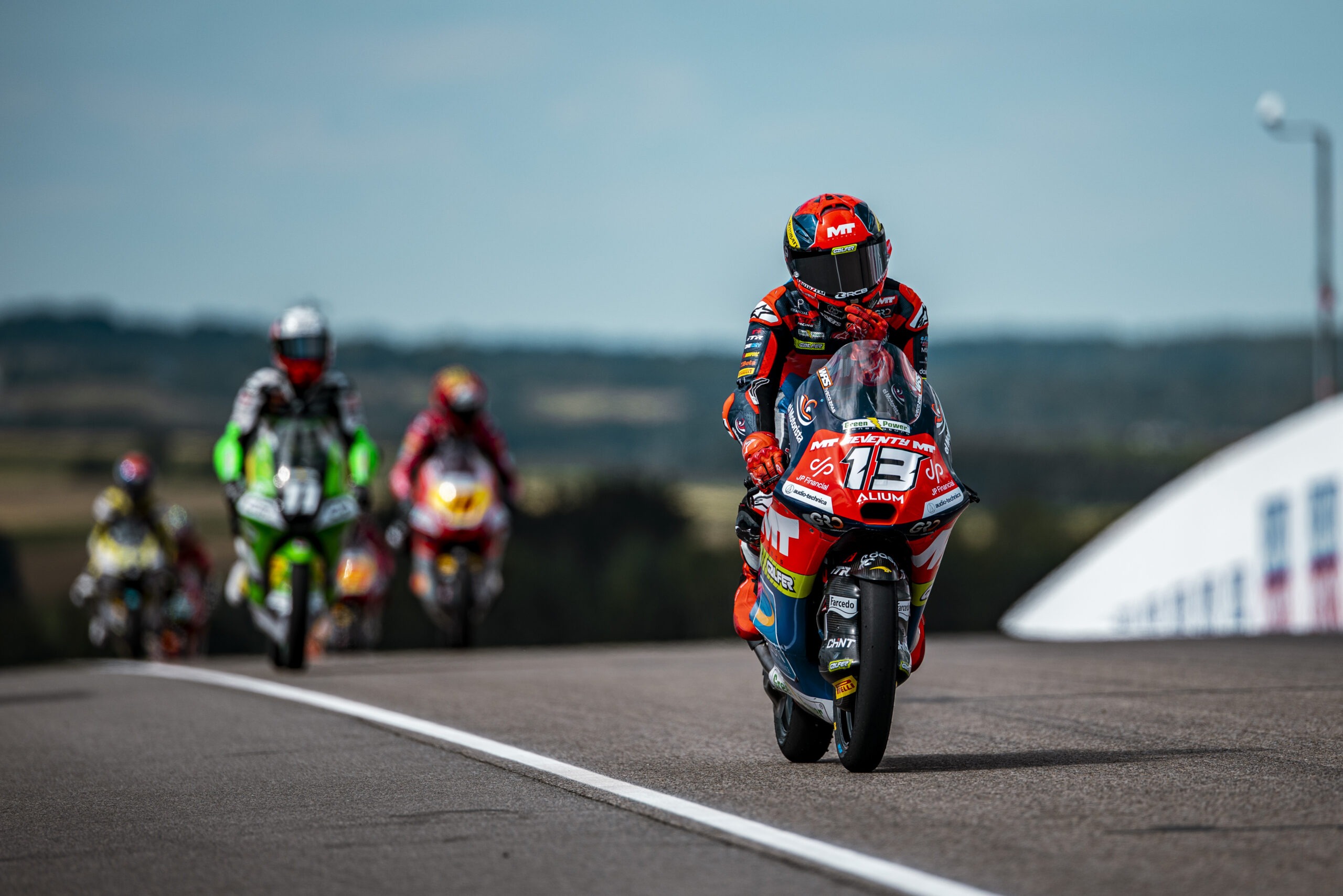 Hakim Danish still does not feel good. “When I’m throttling, the bike is almost high-siding”