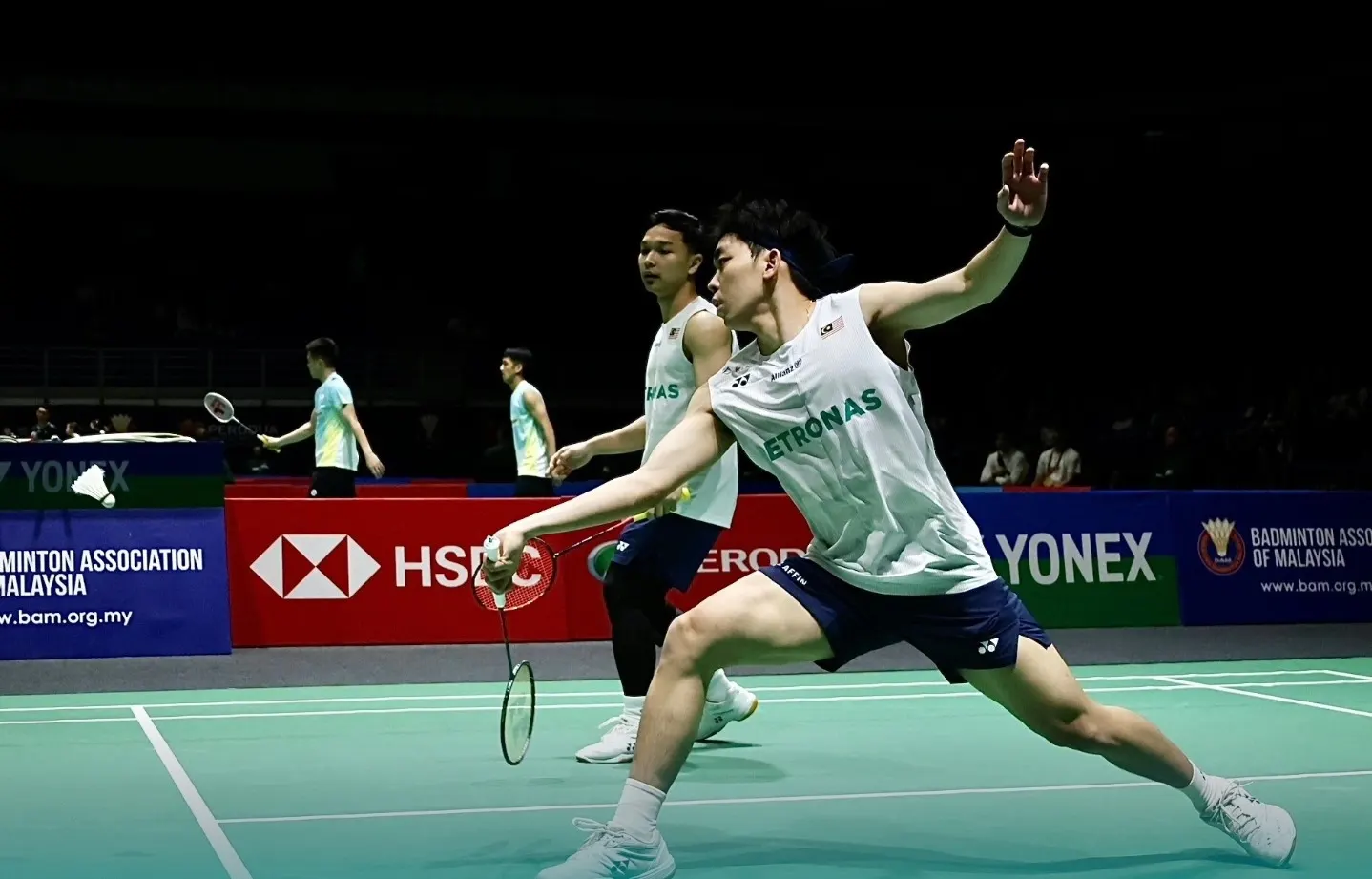 Junaidi Arif, Yap Roy King