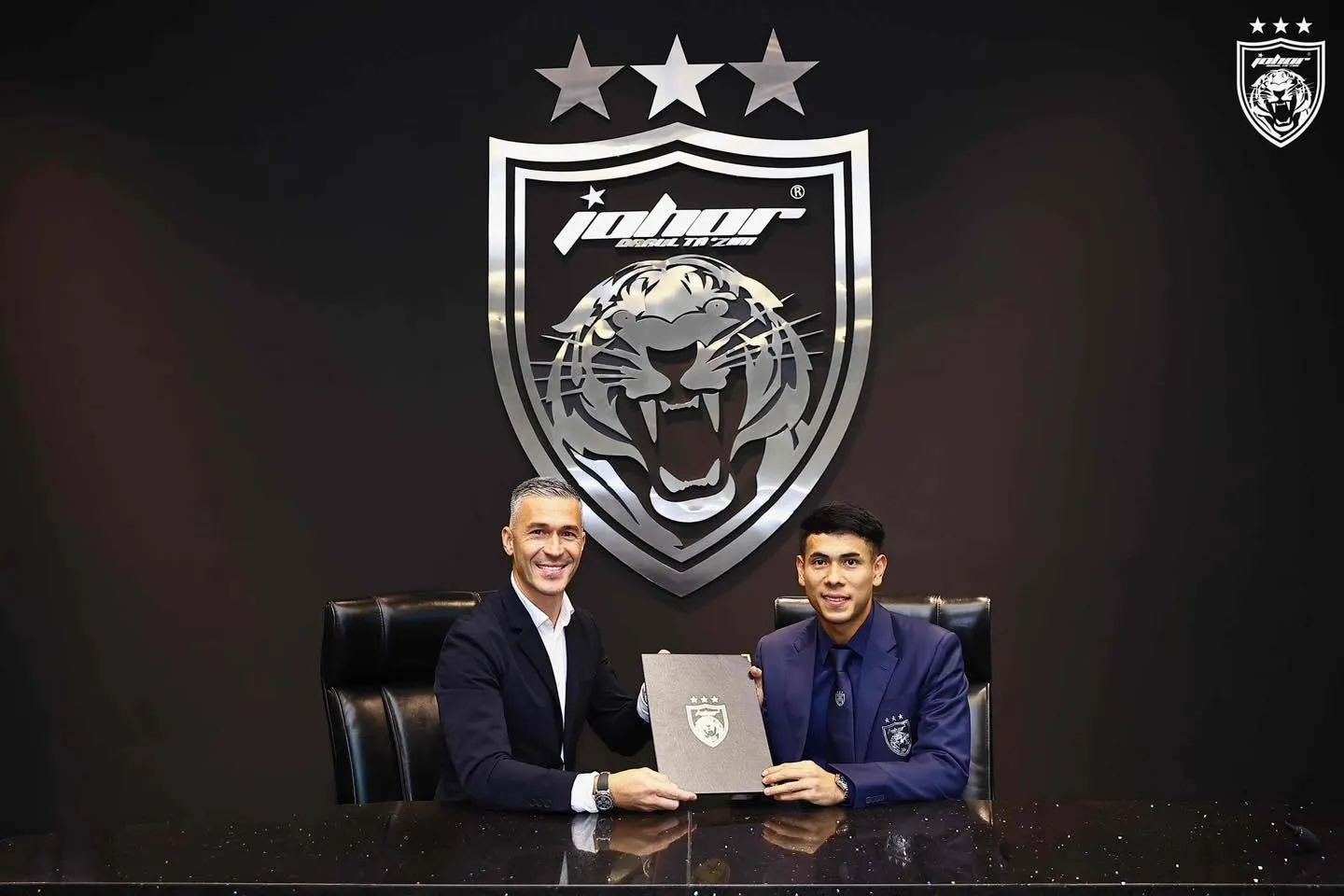 Afiq Fazail, Luis Garcia