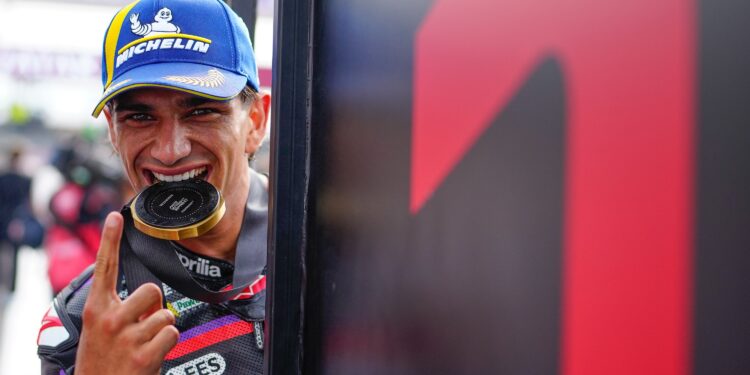 BritishGP: Martin Flies to Third Sprint Win, Aprilia take all Podium